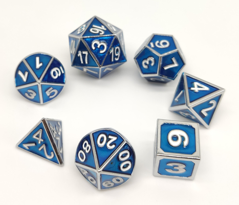 ISO9001은 RPG 주사위 지정된 절묘한 조각 다면체 금속 재료를 페인트를 칠했습니다