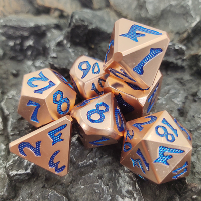 푸른 주사위 다면체 특화 RPG 주사위 세트 OEM 날카로운 날이 있는 RPG 주사위 아연 금