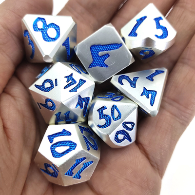 휴대용 손으로 쏟아지는 RPG 주사위 손으로 닦은 내마모성 다면체 7 다이