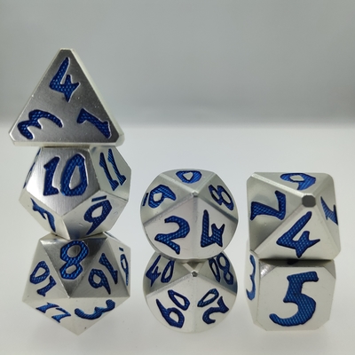 휴대용 손으로 쏟아지는 RPG 주사위 손으로 닦은 내마모성 다면체 7 다이