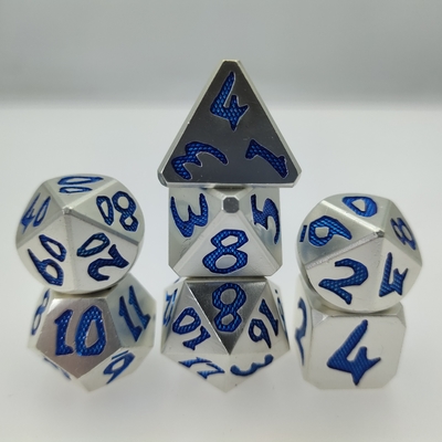 휴대용 손으로 쏟아지는 RPG 주사위 손으로 닦은 내마모성 다면체 7 다이