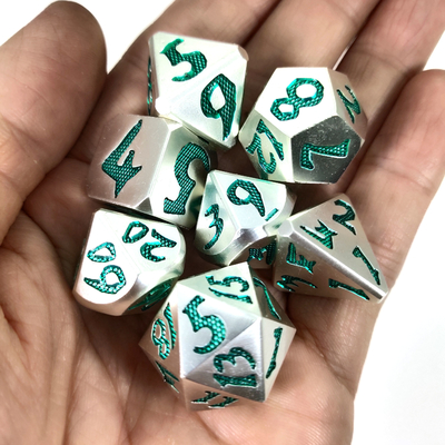 DND 또는 RPG용 아연 합금 DND 미니 주사위 내마모성 수제 주사위 세트