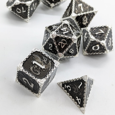 다면적 금속 RPG Dice Flying Dragon Solid Smooth Dragon DND