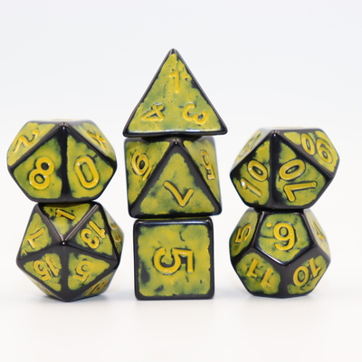 오래된 검은색 뒷면 빨간색 樹脂 캐릭터가 게임판 dice set dnd dice