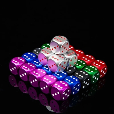 알루미늄 합금 dice 색상 휴대용 알루미늄 둥근 코너 카지노 KTV 도박 게임 사용자 정의 조각 dice 세트