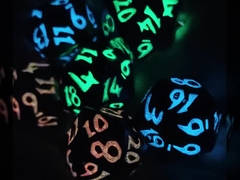 공상적 금속 주사위는 다면체 주사위 가벼운 날카로운 날이 있는 Dcc 주사위에서 설정했습니다